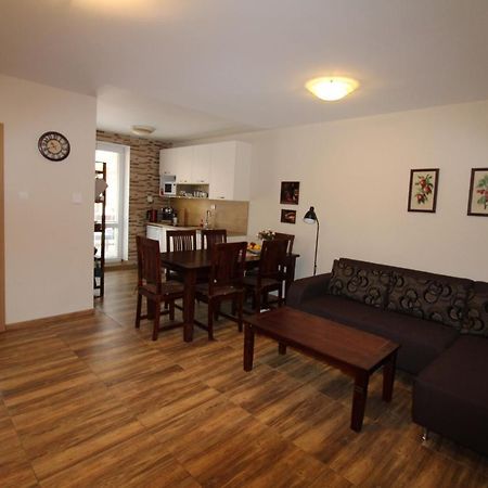 Apartman Baska Veľký Slavkov Eksteriør billede