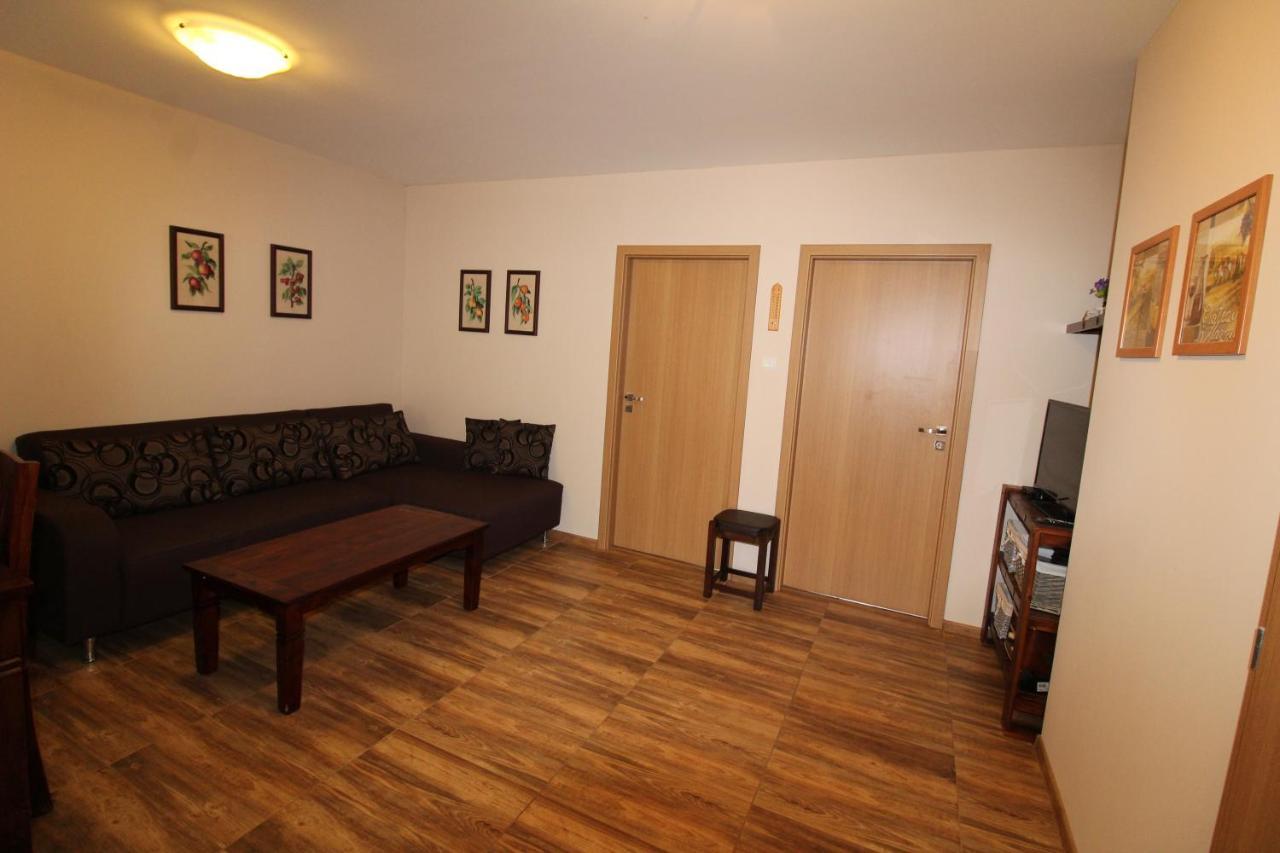 Apartman Baska Veľký Slavkov Eksteriør billede